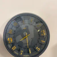 ساعت دیواری