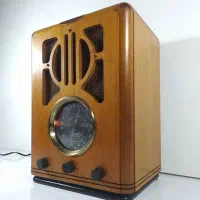 رادیو قدیمی اف ام دار