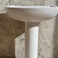 روشویی با پایه کاملا سالم