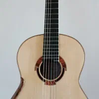 گیتار دست ساز