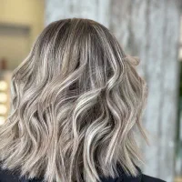 کراتین صافی مو پروتئین تراپی بوتاکس کاشت مژه ناخن