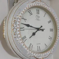ساعت دیواری دوطرفه