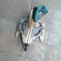 فارسی بر ماکیتا اصل بادوتاتیغ اضافه