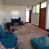 دوخوابه طبقه اول نزدیک مترو مناسب دانشجو