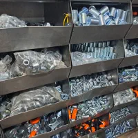 جعبه پالت فلزی استند فلزی پیچ ومهره|فروشگاه و مغازه|اصفهان, زاجان|دیوار