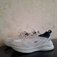 کفش اسپرت نو نو