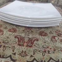 پیش دستی سفید چهار گوش