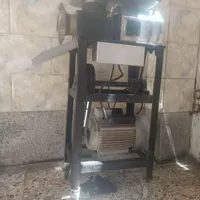 چرخ گوشت صنعتی بزرگ باسیخ کوبیده