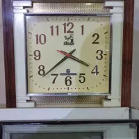 ساعت قدیمی آنتیک به فروش میرسد