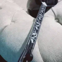 ساز خوش صدا در حد نو|سازهای سنتی|سلماس, |دیوار