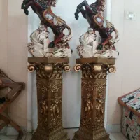مجسمه گچی اسب یک جفت با پایه