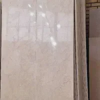 دلار گرون شده ولی من نصف قیمت میفروشم