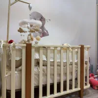 تخت نوزادی چوبی|تخت و صندلی بچه|بابل, |دیوار