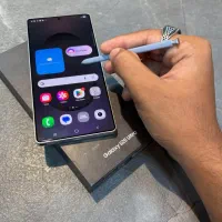 نقره ای/ مشکی/بنفش/طلایی، گوشی درجـه یــک