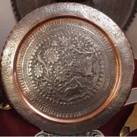 دیوار کوب مسی قدیمی و یک عدد شکلات خوری برنجی|کلکسیون اشیاء عتیقه|تهران, قصر فیروزه ۲|دیوار