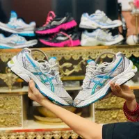 کتونی اورجینال اسیکس سایز ۴۰