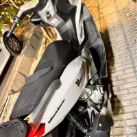 بنلی کی وی ویسته ۲۵۰ اسکوتر