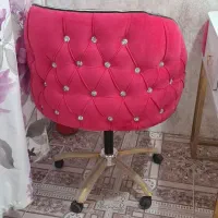 میز ناخون  .صندلی چسترجکدار صندلی سزار فروش فوری|آرایشگاه و سالن‌های زیبایی|نسیم‌شهر, |دیوار