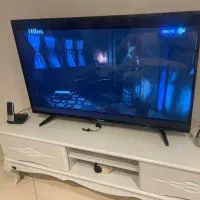 تلویزیون ۴۹ اینچ هایسنس کاملا سالم در حد نو