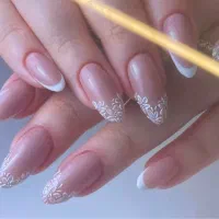 آموزش دوره ناخن مبتدی تاپیشرفته محدودکاشت فقط ۶۰۰