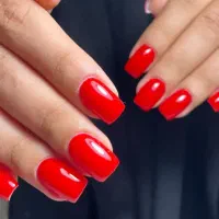 مدل برای کاشت ناخن
