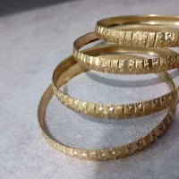 النگو طلا روس