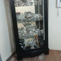 یک بوفه چوبی کم کارکرد به فروش میرسد