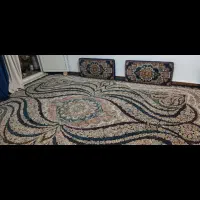 فرش و سه جفت پشتی