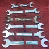 آچار دو سر تخت