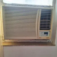 کولر پنجره ایی الجی گلد کاملا سالم