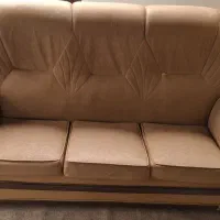 دوعدد مبل راحتی چرم