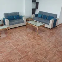 دو دست مبل همراه میز وسط