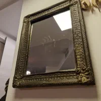 آینه و قاب قدیمی