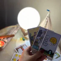 فال.تاروت و قهوه و آموزش