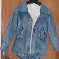 تعدادی مانتو و پالتو