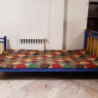 تخت فلزی یک نفره