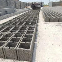 بلوک دیواری موجود میباشد