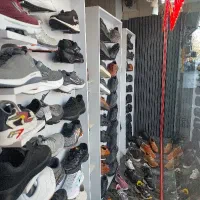 کفش ۱۲۰۰ جفت