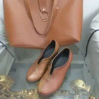 کیف و کفش قهوه ای