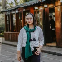 آتلیه عکاسی فضای باز با تجهیزات حرفه‌ای در کنگاور