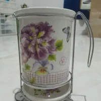 جا قاشق چنگال آب چکان دارد