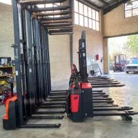 انواع لیفتراک های ماشینی و لیفتراک های دستی|ماشین‌آلات صنعتی|آستارا, |دیوار