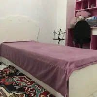 تخت تک نفره نوجوان با میز تحریر