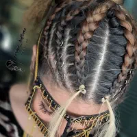 به دستات یاد بده رویاهاتو بسازن