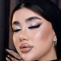 میکاپ وشنیون تخصصی عروس وهمراهی از ۵۰۰ تومن