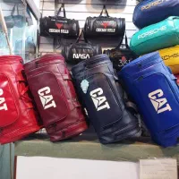 ساک ورزشی|کیف، کفش، کمربند|قم, قلعه کامکار|دیوار