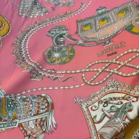 چند عدد روسری و شال