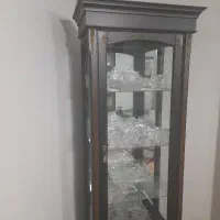 بوفه سالم تمیز با وسیله داخلی