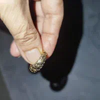 یک عدد انگشتر و ربع سکه به قیمت روز فروشی