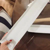 تعدادی ظروف چینی سفید رنگ و بلور رنگی|ظروف سرو و پذیرایی|تهران, عباسآباد|دیوار